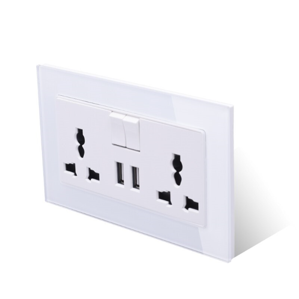 Generic Electric Universal Double Wall Socket with 2 x USB Ports White