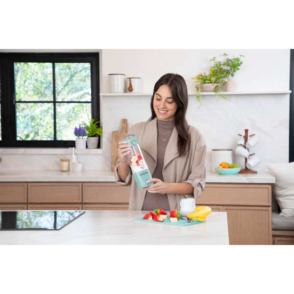 Nutribullet Portable Smoothie Maker USB-C 70W Light Blue