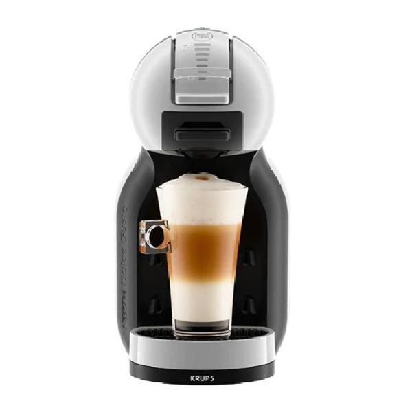 frontal angle of the coffee machine with latte coffee